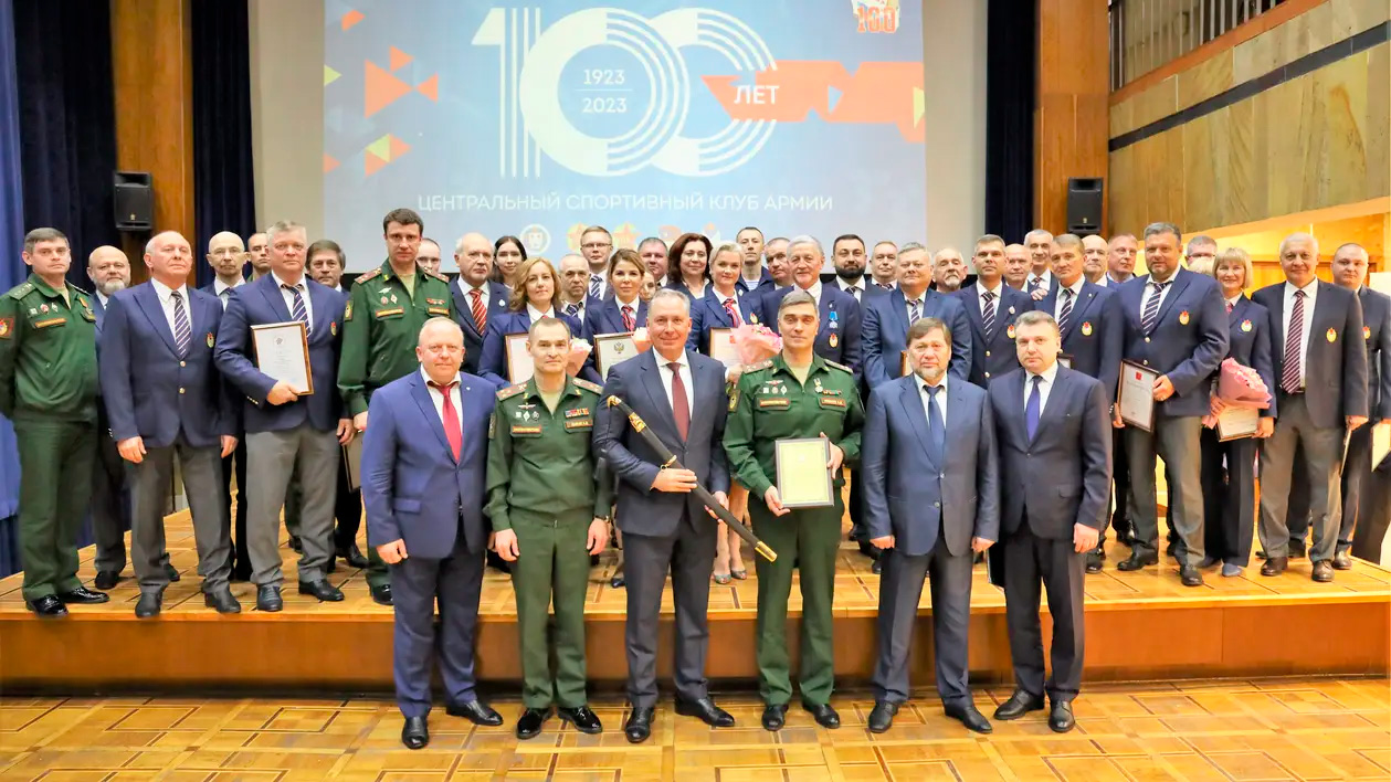 Станіслав Поздняков брав участь у масових заходах, спрямованих на підтримку збройних сил РФ після нападу на Україну